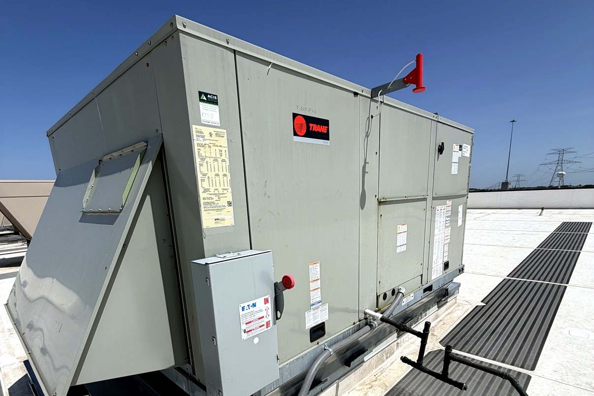 Trane rooftop packaged unit serviced in Houston