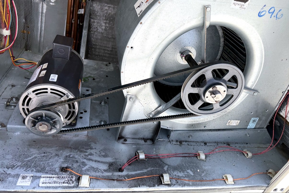 Blower motor and belt service