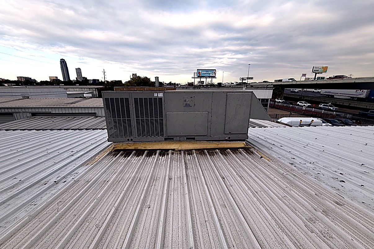 Rooftop packaged HVAC unit serviced by Top Texas Choice in Houston
